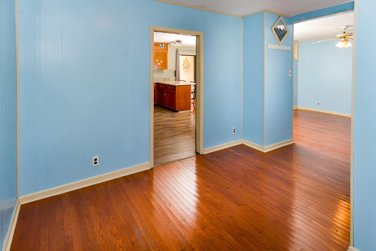 469 Limestone Road Elora, TN 37328 - Photo 12 of 30 a view of empty room with wooden floor