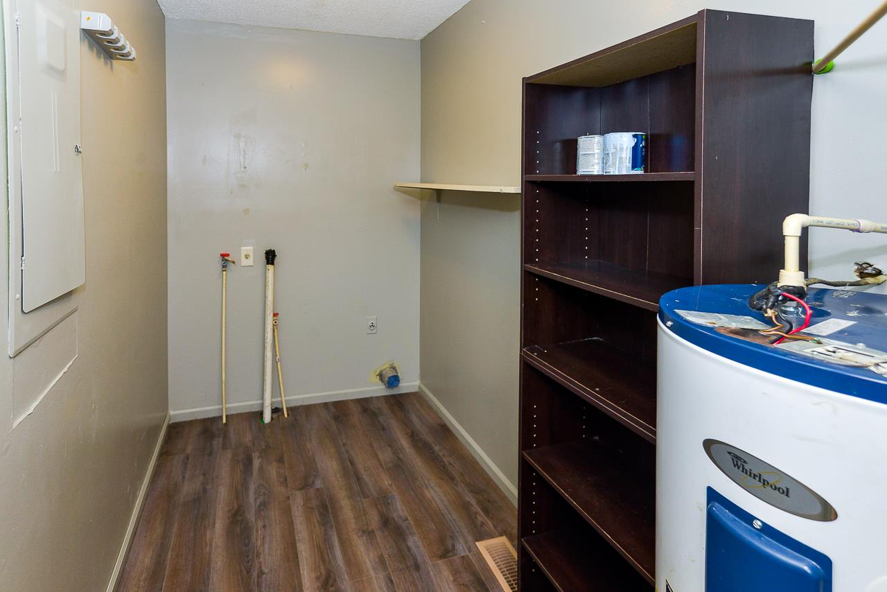 469 Limestone Road Elora, TN 37328 - Photo 19 of 30 a view of a kitchen from a hallway