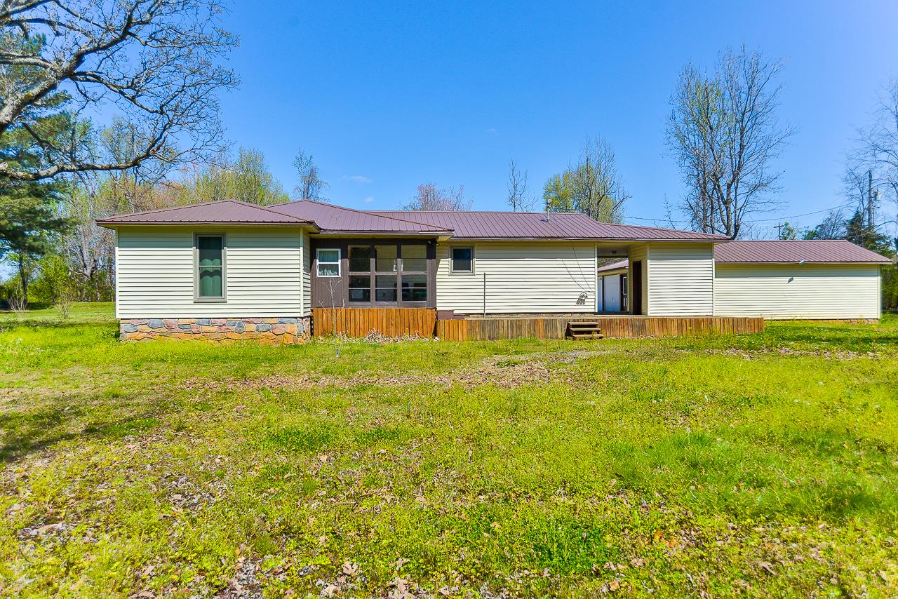 469 Limestone Road Elora, TN 37328 - Photo 9 of 30 a front view of a house with yard and green space