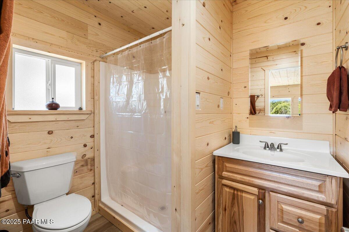 453 Arizona Road Ash Fork, AZ 86320 - Photo 13 of 22 13-Bathroom