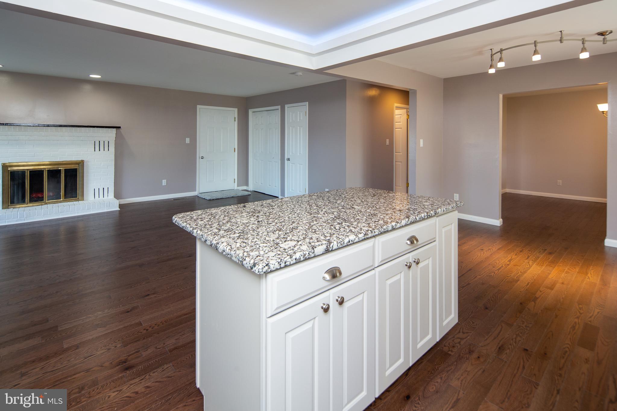 106 Barry Road Chalfont, PA 18914 - Photo 8 of 32 Gallery Image 8