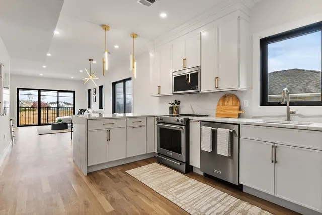 $759,000 | 599 Sea Street, Unit 2, Quincy, MA 02169