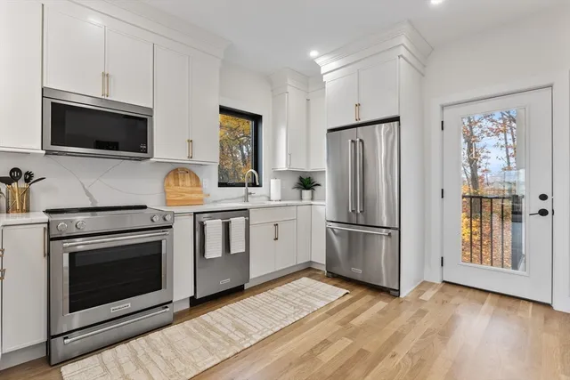 $759,000 | 599 Sea Street, Unit 2, Quincy, MA 02169