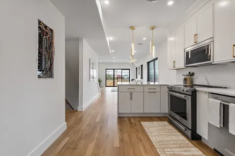 $759,000 | 599 Sea Street, Unit 2, Quincy, MA 02169