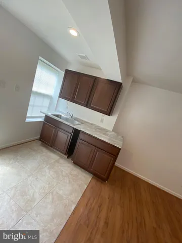 a bed room with a bed