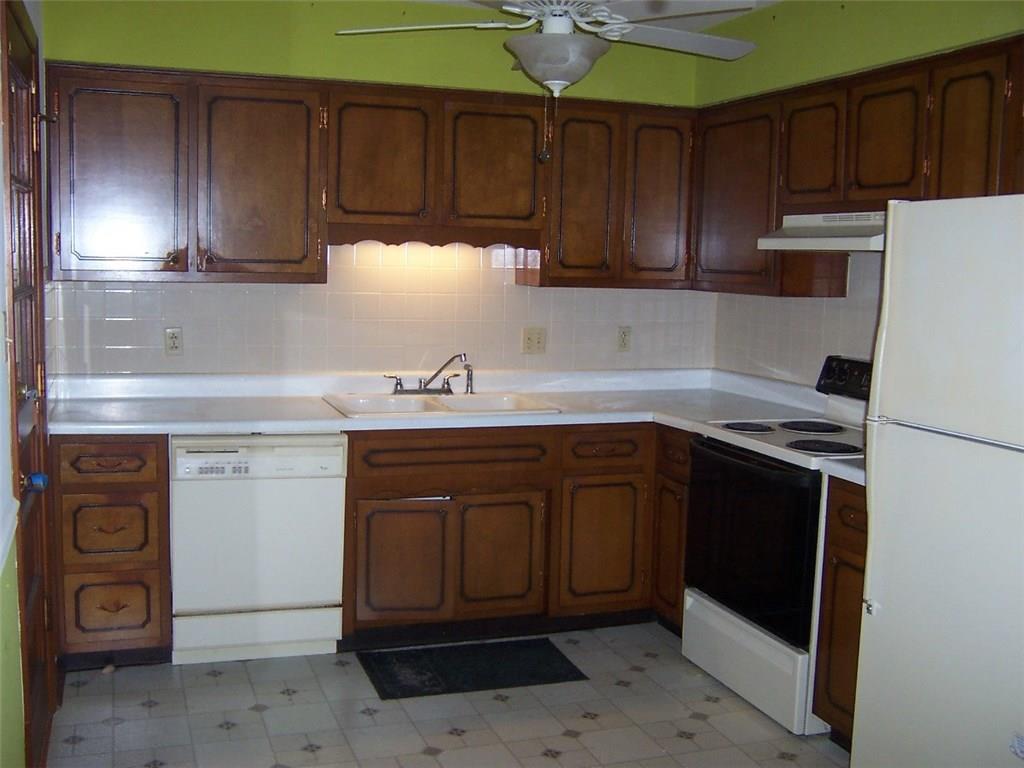 3640 Rahke Road Indianapolis, IN 46217 - Photo 16 of 27 Gallery Image 16