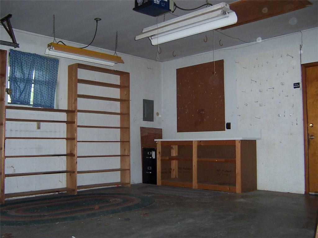 3640 Rahke Road Indianapolis, IN 46217 - Photo 21 of 27 Gallery Image 21
