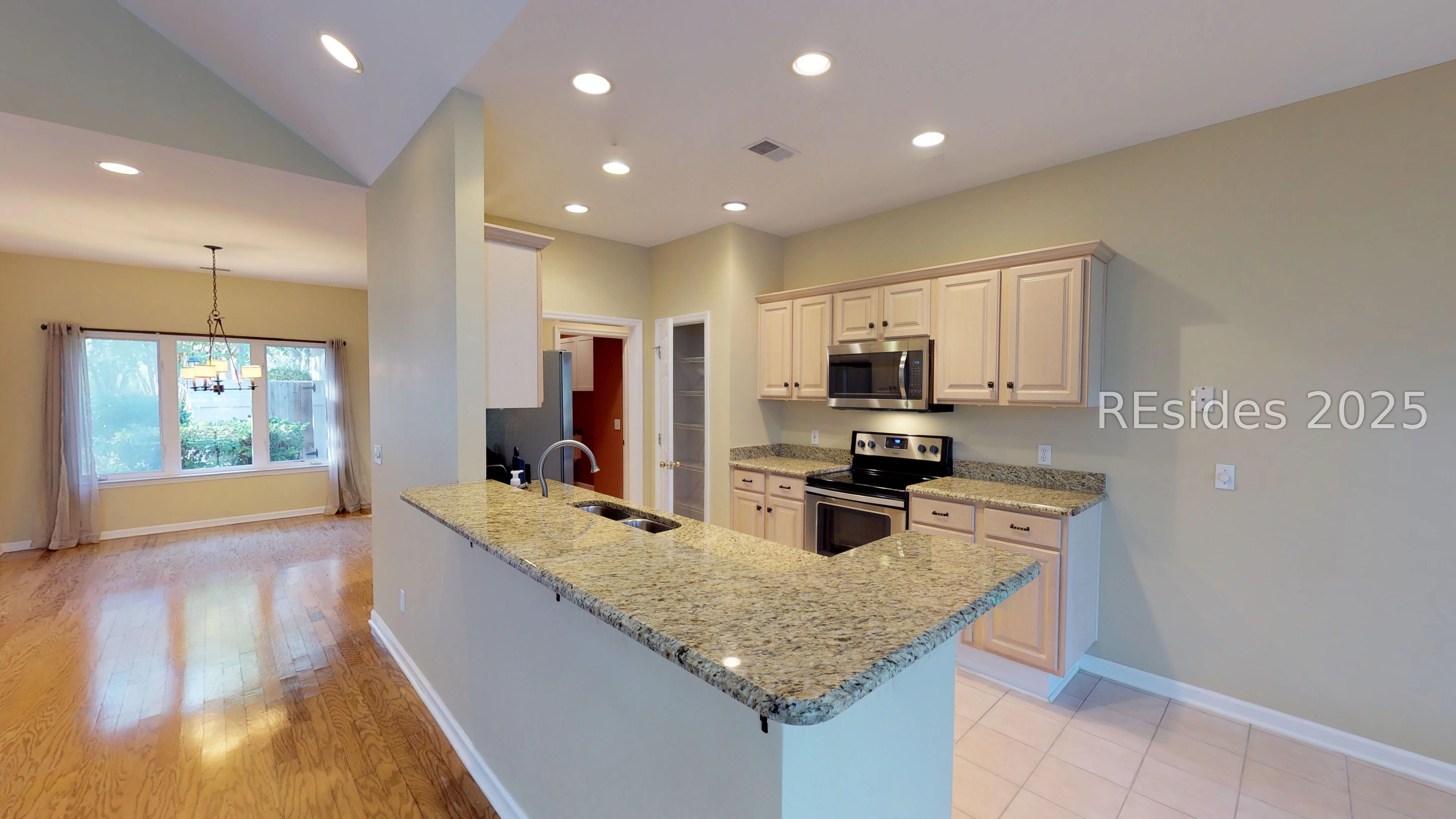 173 Sumter Square Bluffton, SC 29910 - Photo 5 of 31