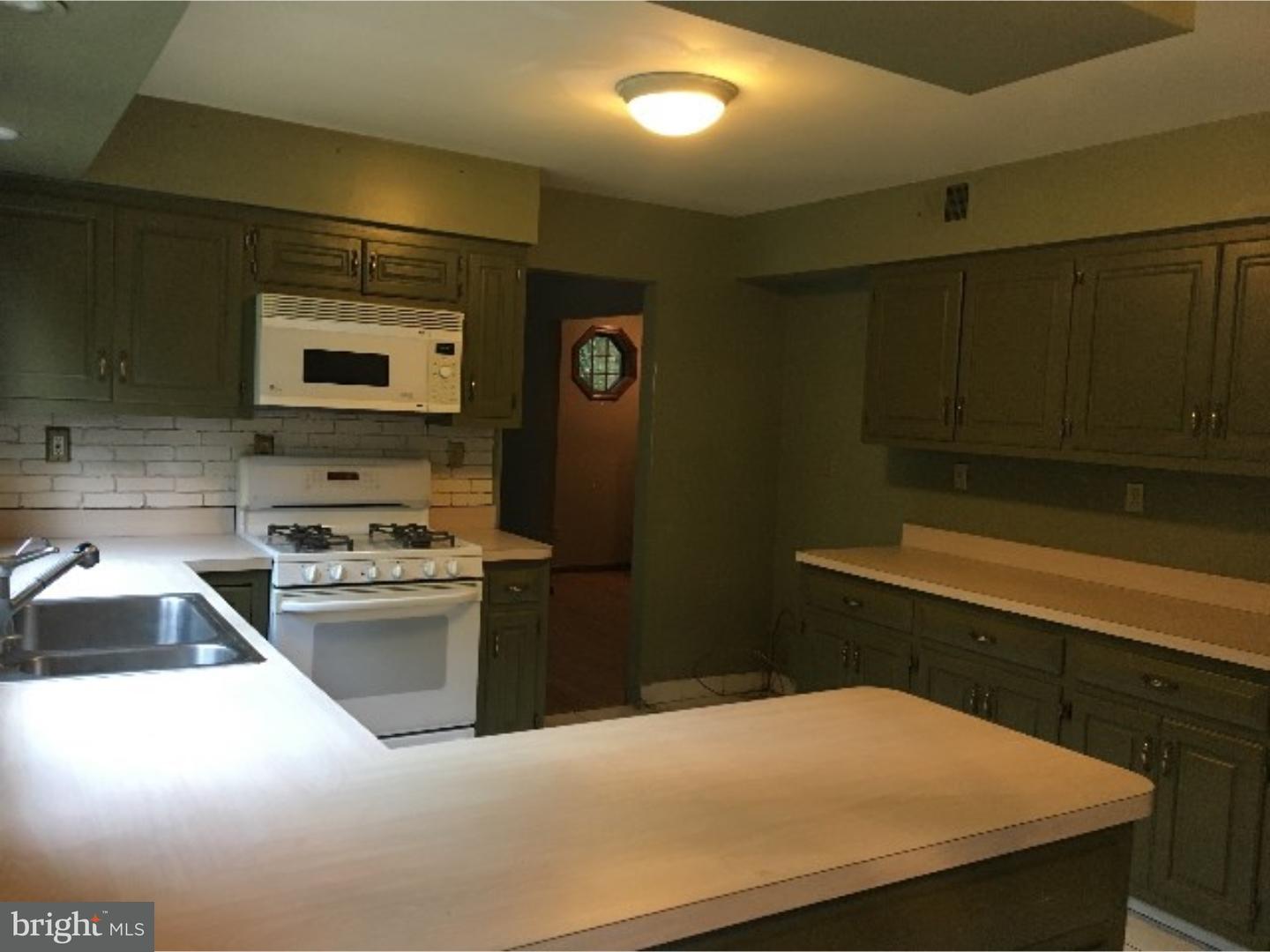 353 Millstone Road Clarksburg, NJ 08510 - Photo 10 of 17 Gallery Image 10