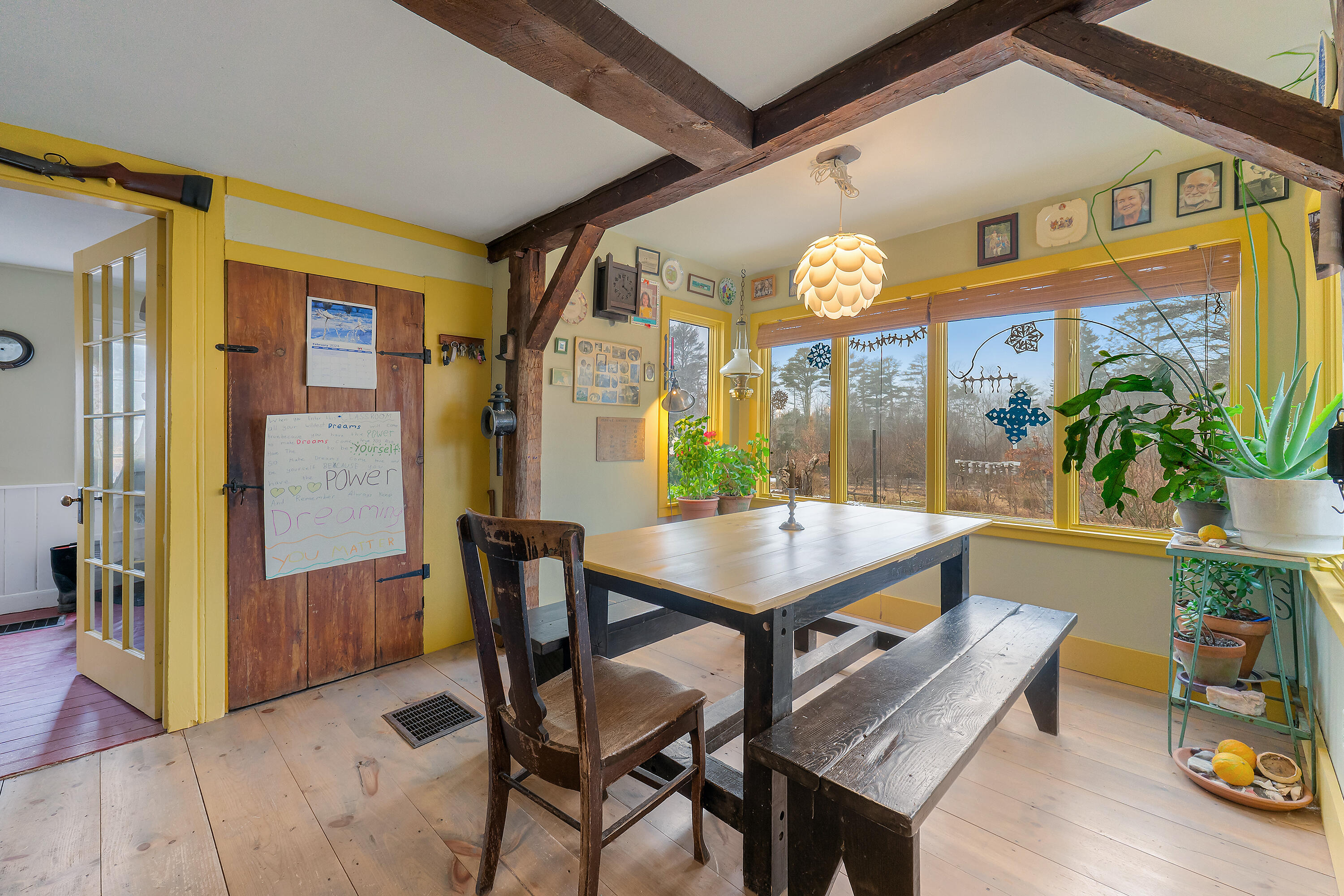 19 Pleasant Hill Road Freeport, ME 04032 - Photo 11 of 39 19 Pleasant Hill Rd Sunroom Dining Area