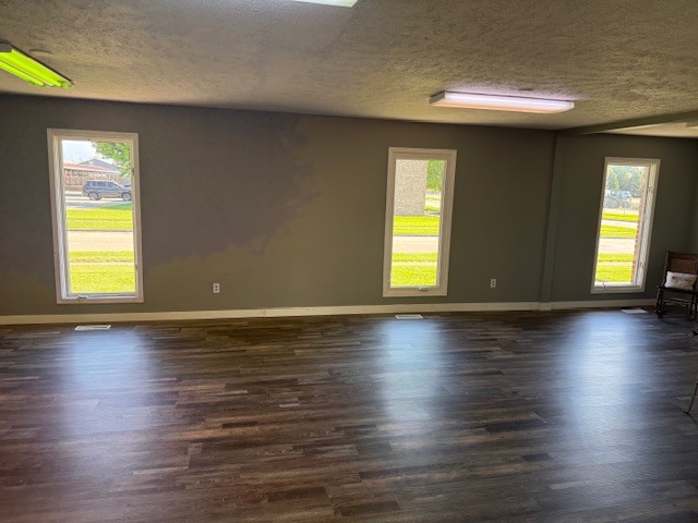 806 Four Seasons Road Bloomington, IL 61701 - Photo 9 of 23
