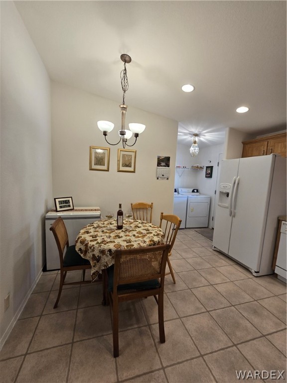 4950-17 Apache Road Golden Valley, AZ 86413 - Photo 27 of 100 a view of a dining room with furniture