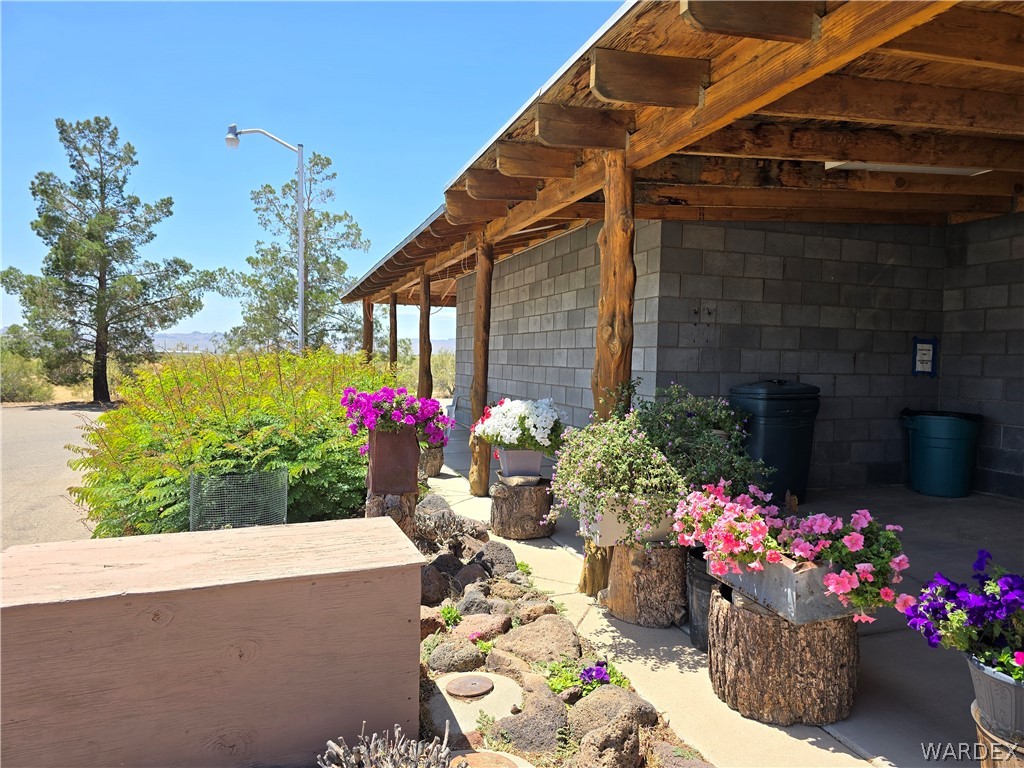 4950-17 Apache Road Golden Valley, AZ 86413 - Photo 76 of 100