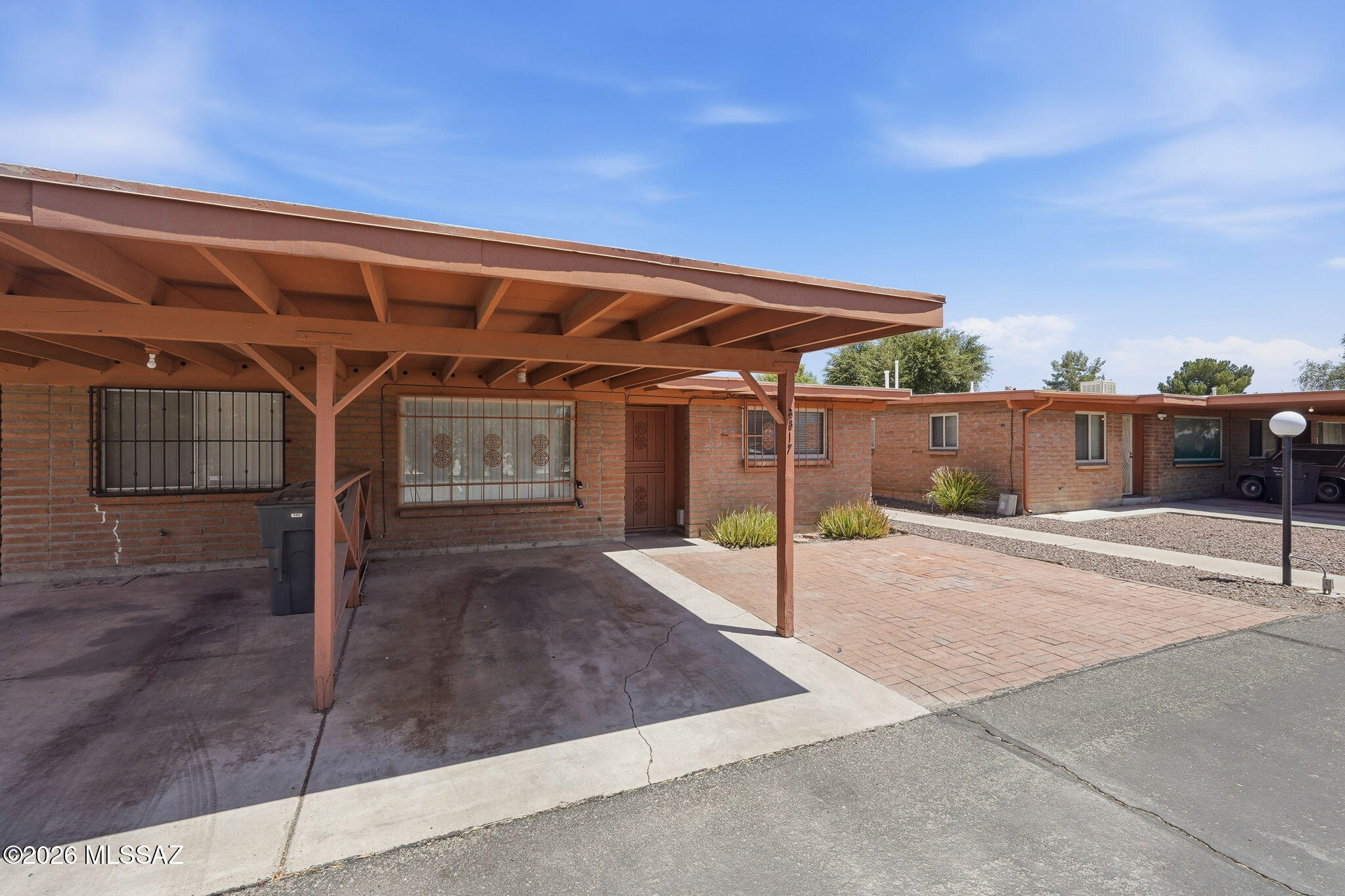 3317 East Fort Lowell Road Tucson, AZ 85716 - Photo 3 of 34