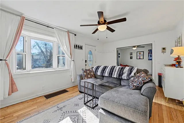 $219,950 | 2208 Northeast 56th Terrace, Gladstone, MO 64118