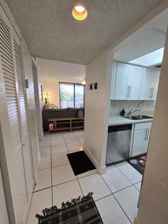 $185,000 | 6190 Woodlands Boulevard, Unit 311, Tamarac, FL 33319