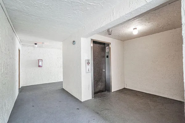 $185,000 | 6190 Woodlands Boulevard, Unit 311, Tamarac, FL 33319