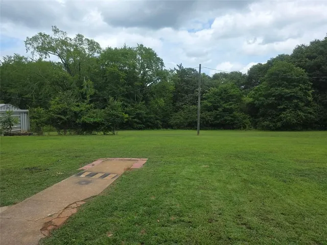 $2,200 | 220 Tuscarora Trail, Hartwell, GA 30643