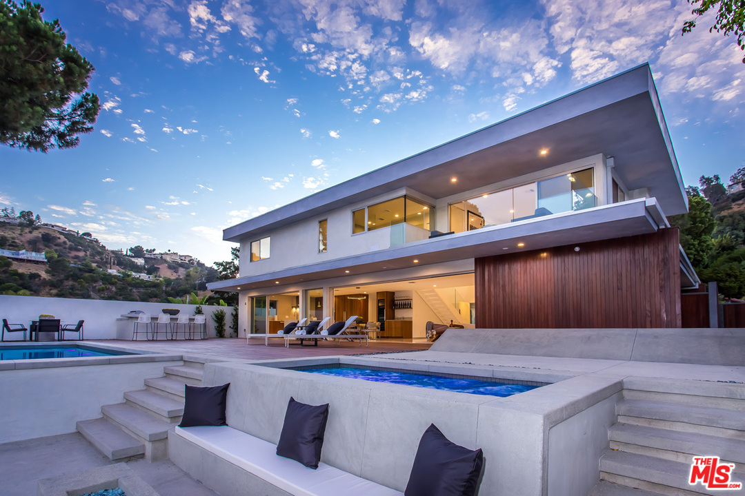 7524 Devista Drive Los Angeles, CA 90046 - Photo 40 of 54 a view of building with outdoor space