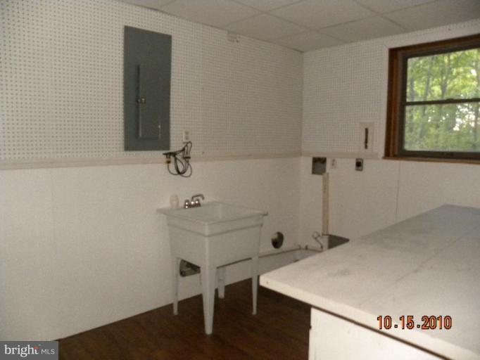 19082 Loggers Road Culpeper, VA 22701 - Photo 14 of 18 Laundry Area 1