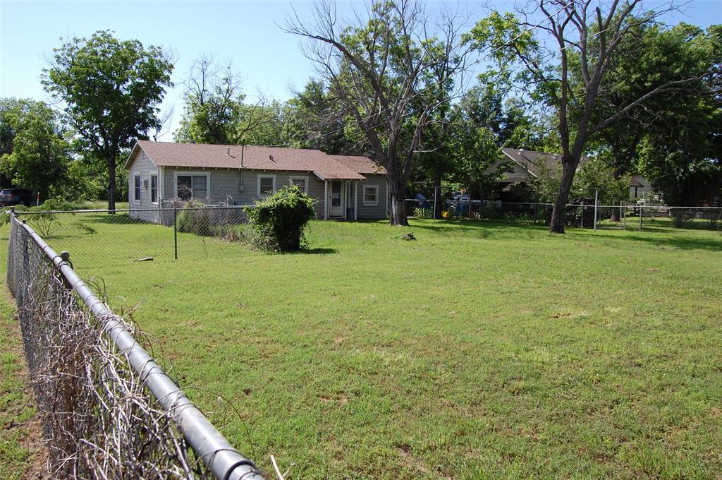 141 Ragland Street Graham, TX 76450 - Photo 13 of 17