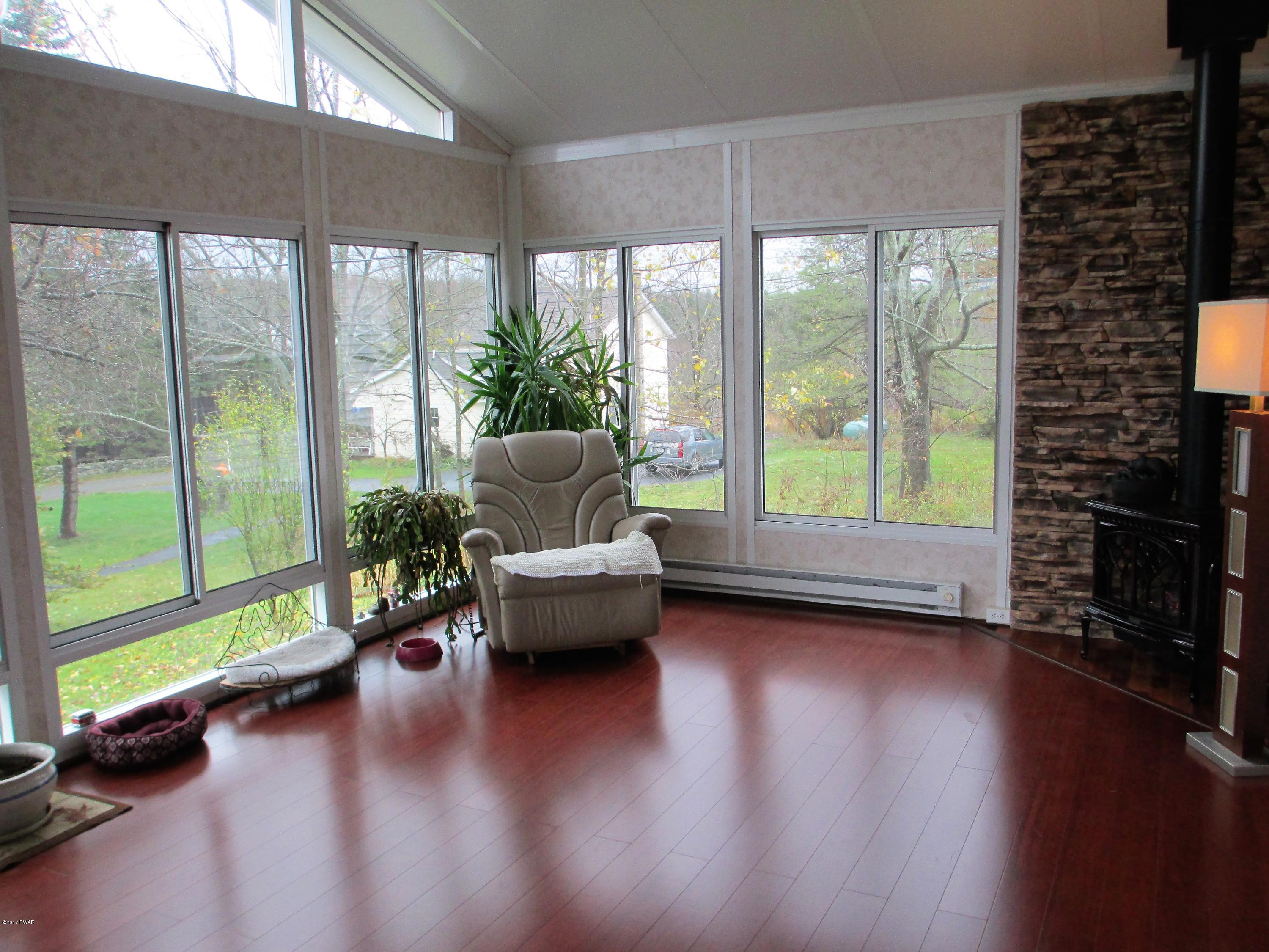 116 Rose Road Lake Ariel, PA 18436 - Photo 6 of 35 Family Room