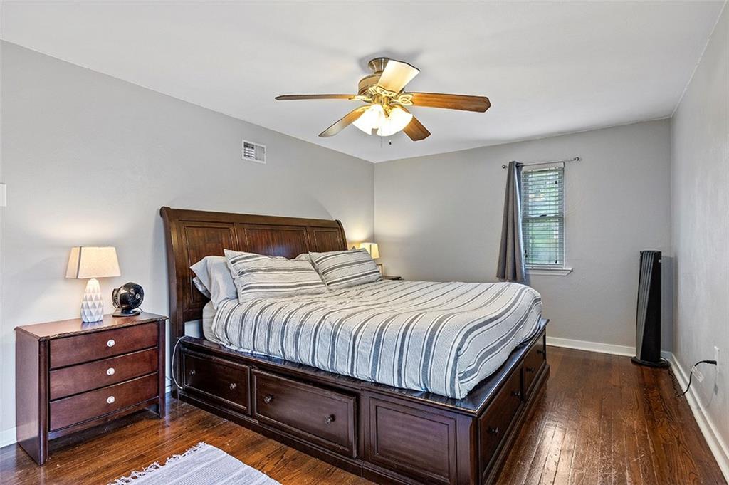 335 Vanadium Road Pittsburgh, PA 15243 - Photo 17 of 25 Gallery Image 17