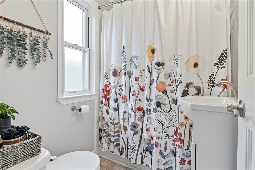 335 Vanadium Road Pittsburgh, PA 15243 - Photo 21 of 25 Gallery Image 21