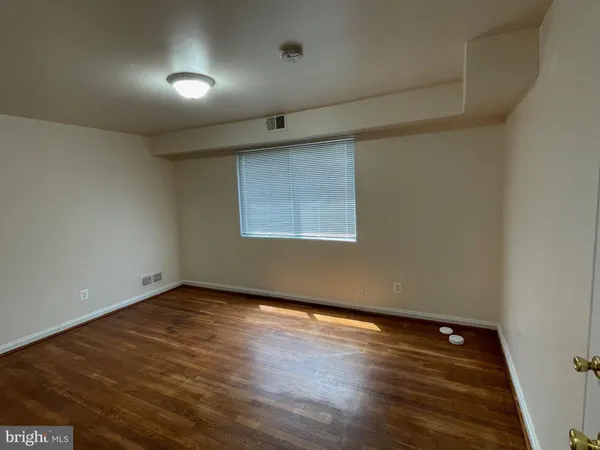 $1,500 | 500 17th Street Northeast, Unit 6, Washington, DC 20002