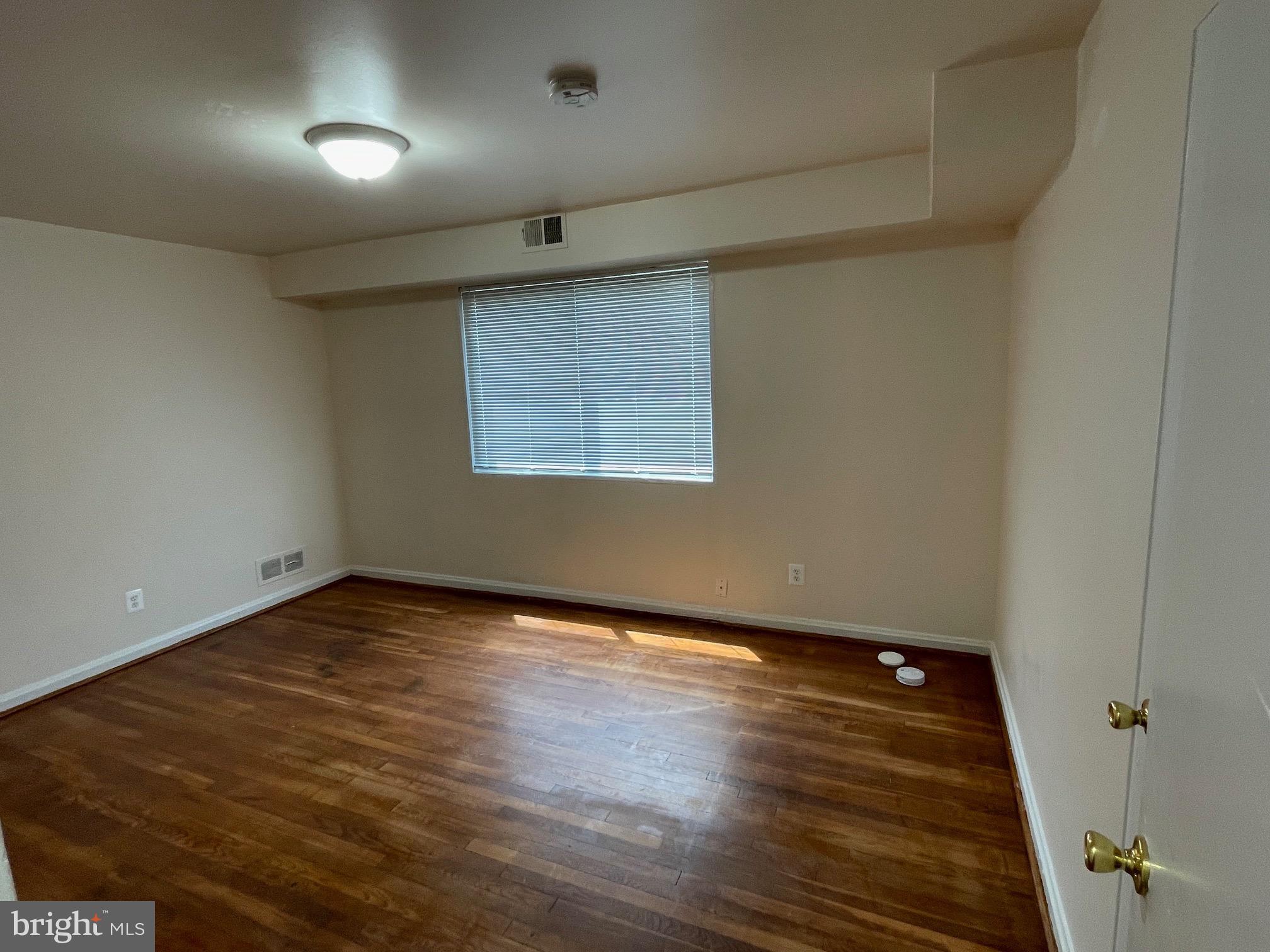 500 17th Street Northeast, Unit 6 Washington, DC 20002 - Photo 10 of 17