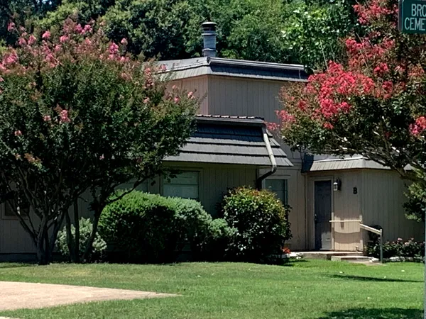 $2,050 | 710 Castle Ridge Road, Unit B, Austin, TX 78746