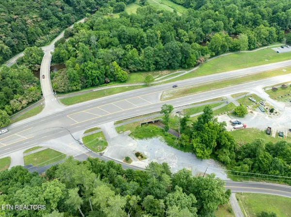 $250,000 | 7018 East Lamar Alexander Parkway, Townsend, TN 37882