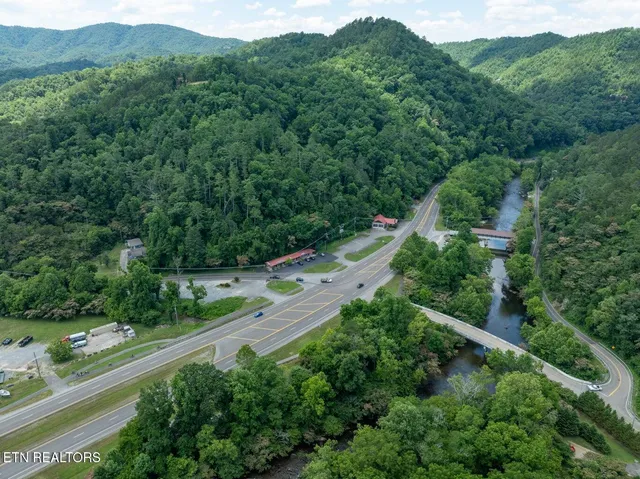 $250,000 | 7018 East Lamar Alexander Parkway, Townsend, TN 37882