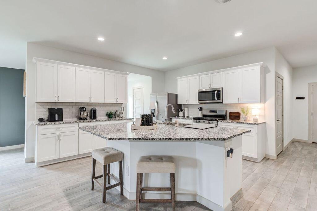 2901 134th Street Lubbock, TX 79423 - Photo 7 of 29 kitchen4