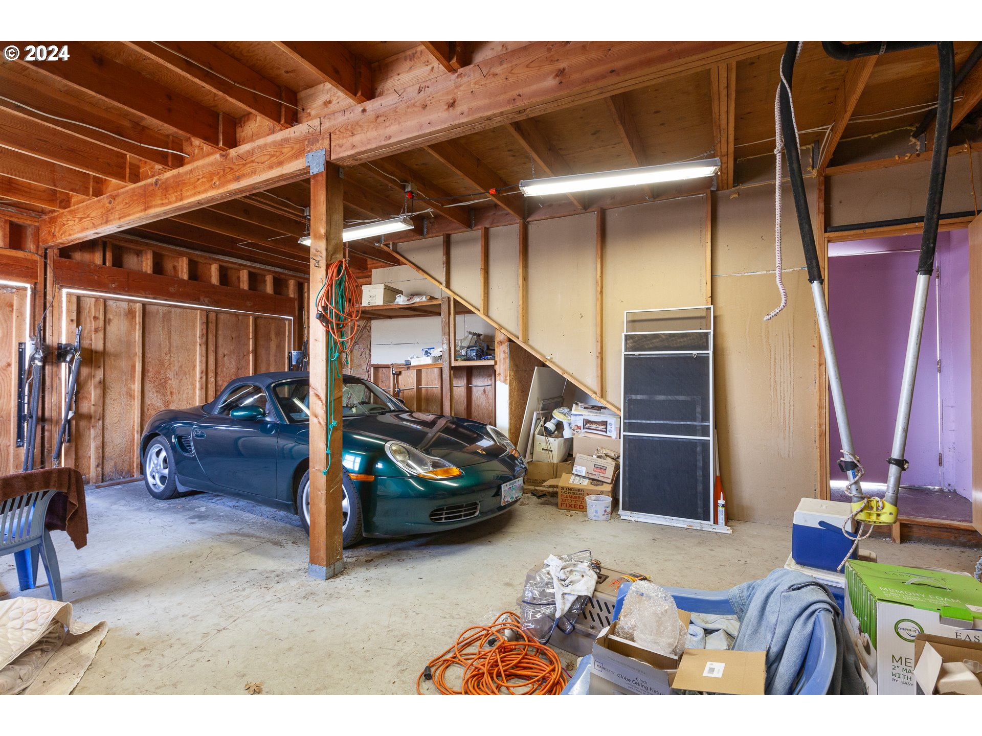 1 State Street Hood River, OR 97031 - Photo 14 of 47 a view of gym equipment and children play room