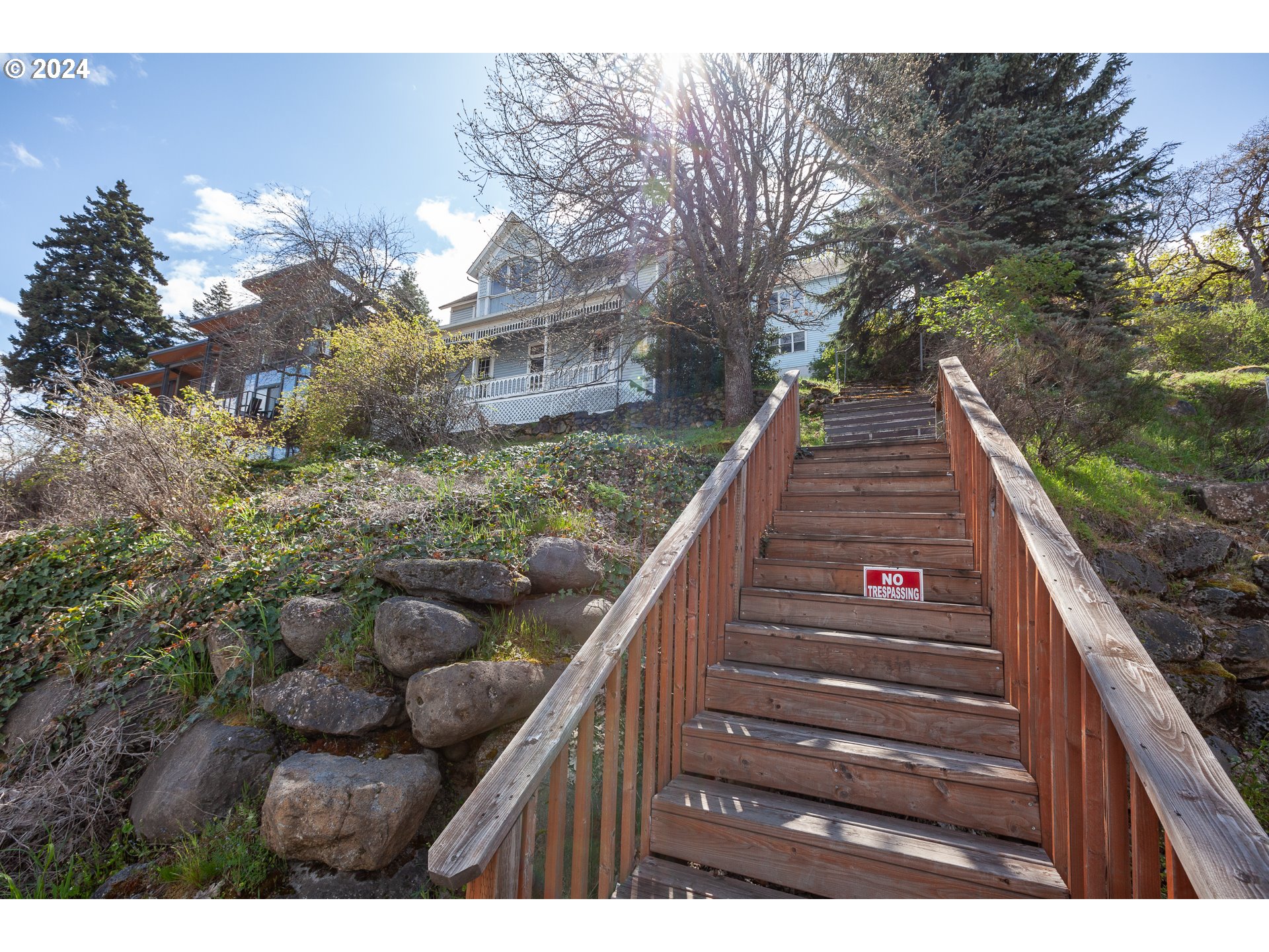 1 State Street Hood River, OR 97031 - Photo 43 of 47 a view of outdoor space and yard