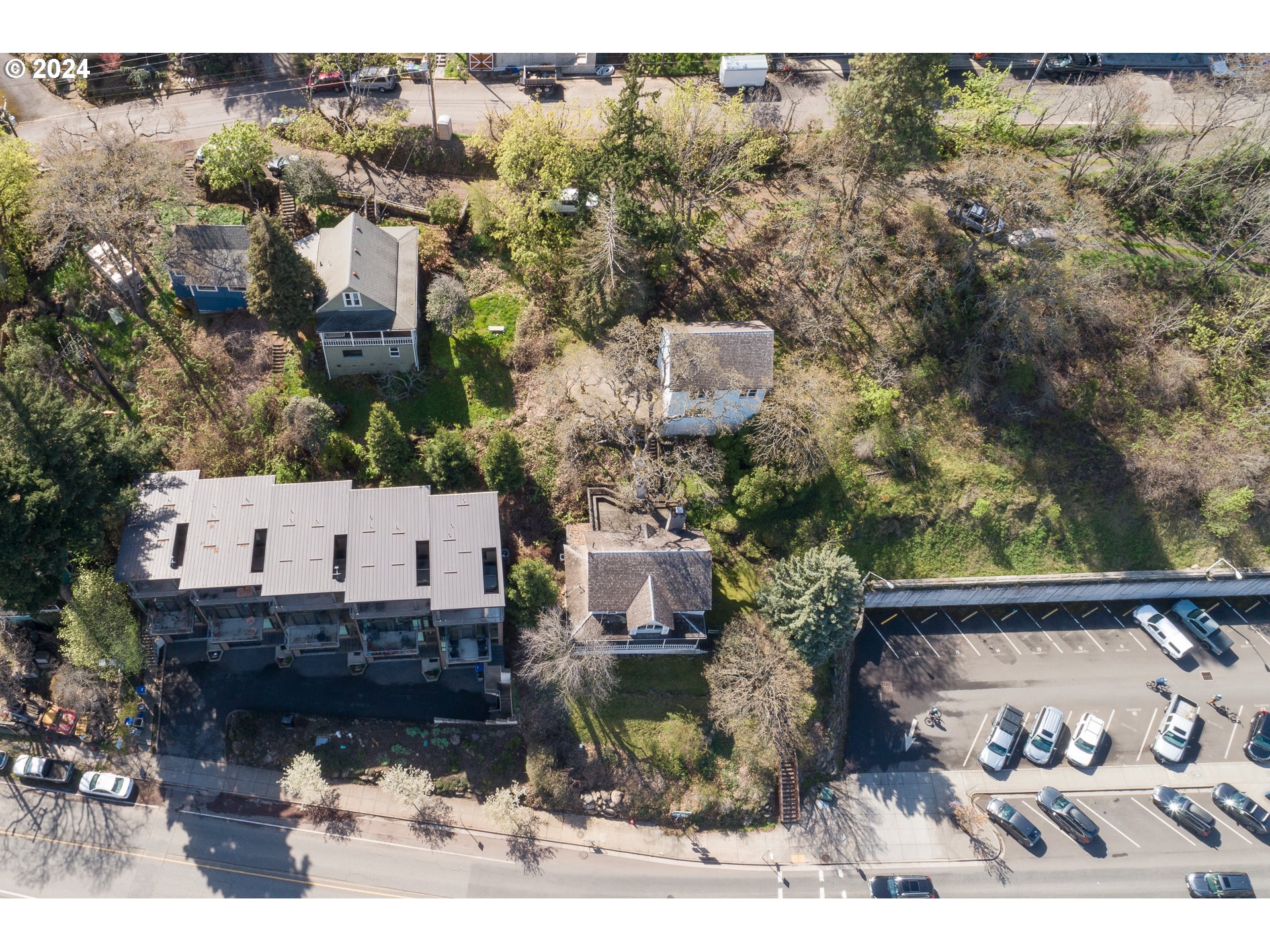 1 State Street Hood River, OR 97031 - Photo 6 of 47 a view of a house with a yard and sitting area