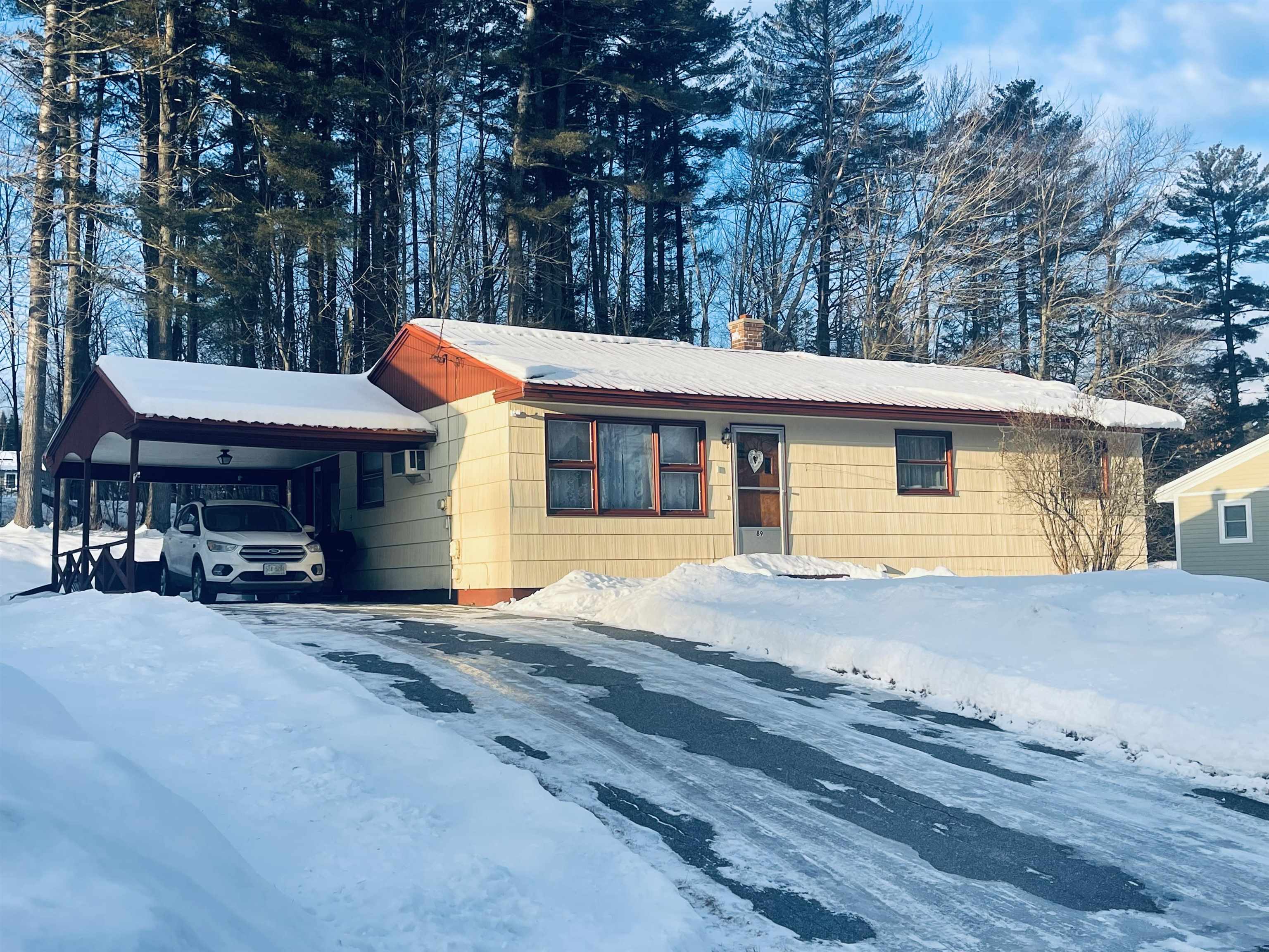 89 Portland Street Lancaster, NH 03584 - Photo 1 of 25 Gallery Image 1