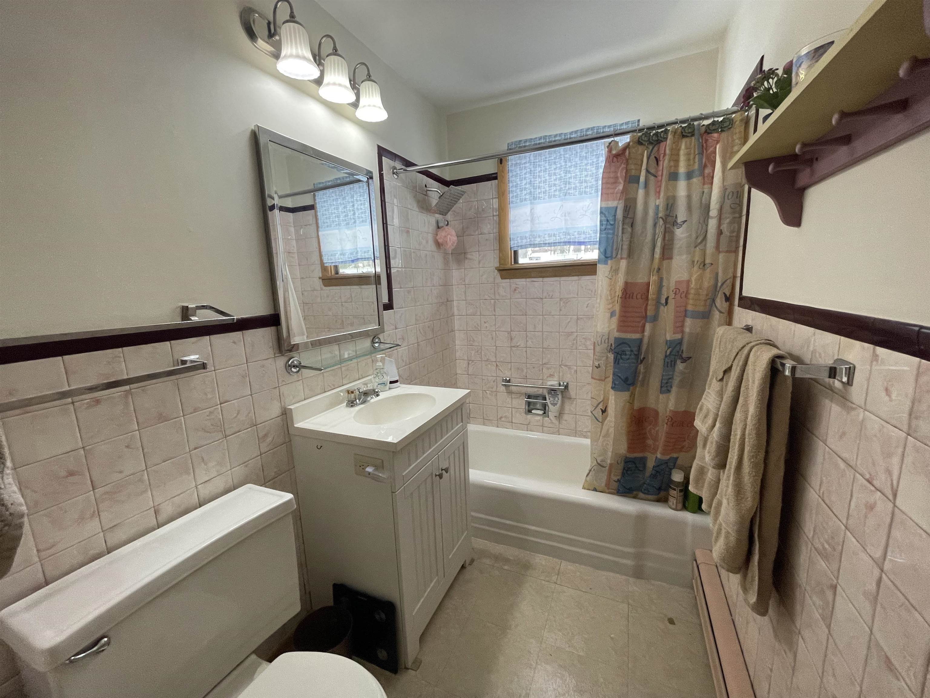 89 Portland Street Lancaster, NH 03584 - Photo 14 of 25 Gallery Image 14