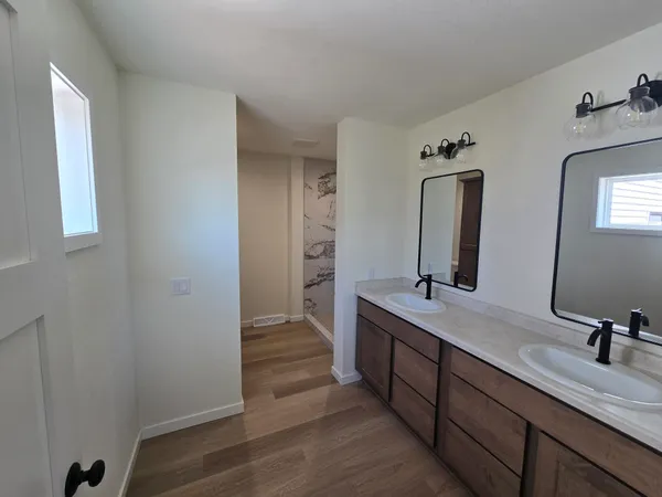 $527,500 | 5375 White Cap Court, Omro, WI 54963