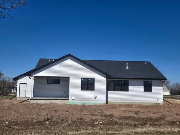 $527,500 | 5375 White Cap Court, Omro, WI 54963