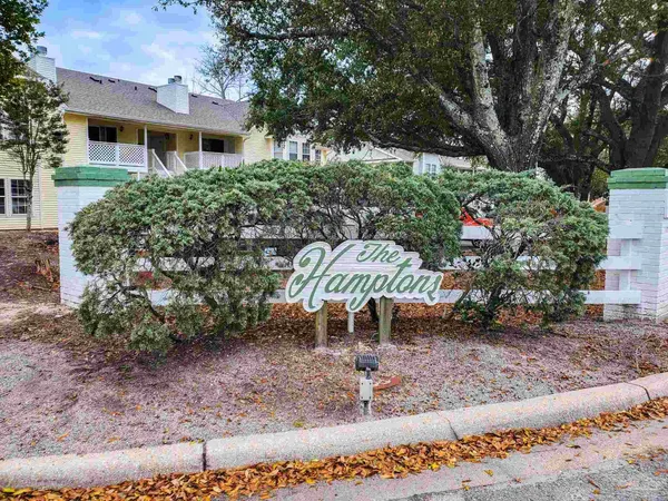 $1,425 | 601 East Burgess Road, Unit E4, Pensacola, FL 32504