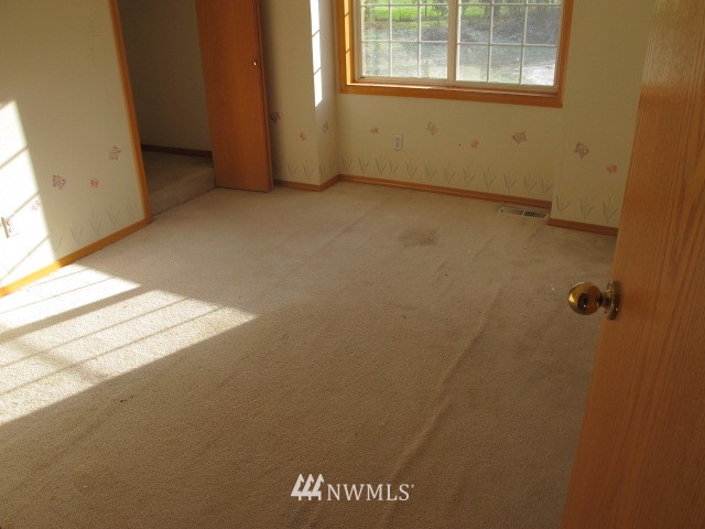 8903 Johnson Point Road Northeast Olympia, WA 98516 - Photo 11 of 17 Gallery Image 11
