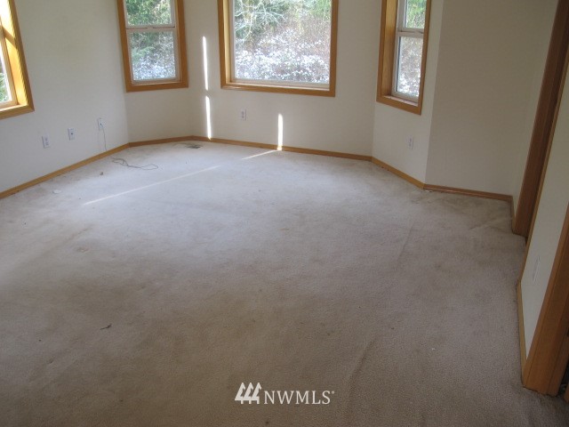 8903 Johnson Point Road Northeast Olympia, WA 98516 - Photo 7 of 17 Gallery Image 7