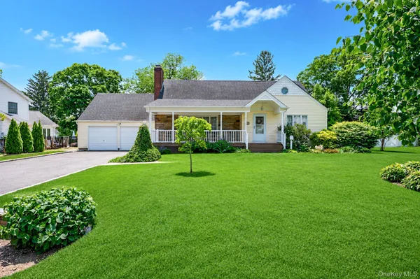 $919,000 | 108 Ketewamoke Avenue, Babylon, NY 11702