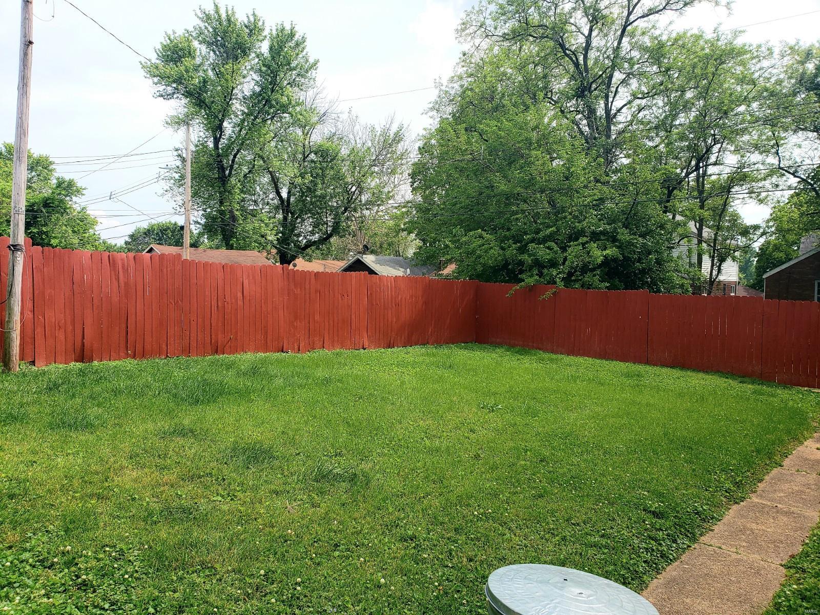 6926 Natural Bridge Road St. Louis, MO 63121 - Photo 9 of 11