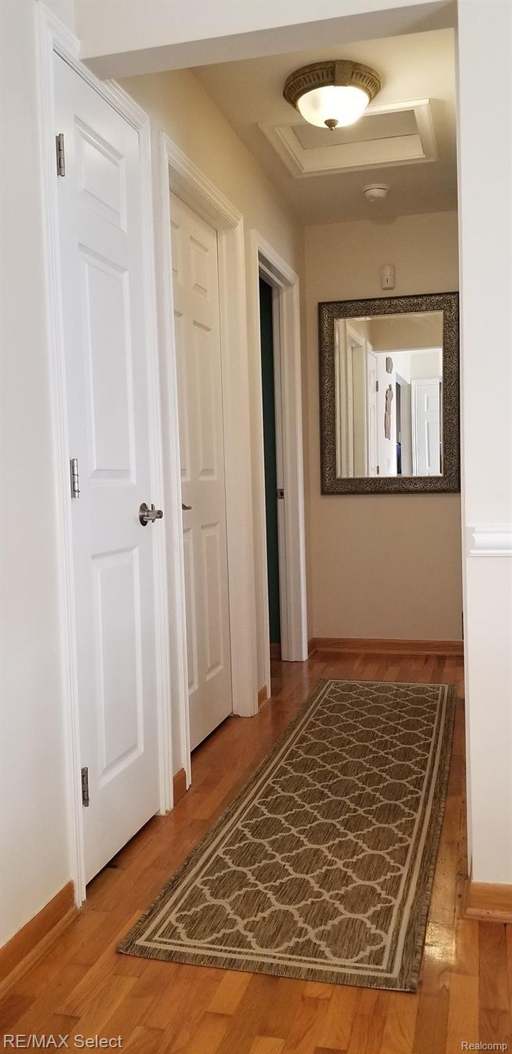 4461 Stoney Ridge Road Flint, MI 48507 - Photo 20 of 68 hallway.jpg