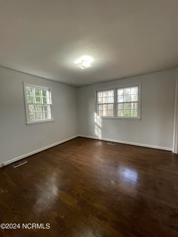 $1,400 | 315 Brookview Drive, Jacksonville, NC 28540