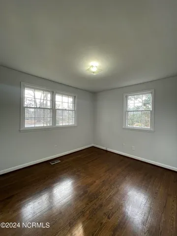 $1,400 | 315 Brookview Drive, Jacksonville, NC 28540