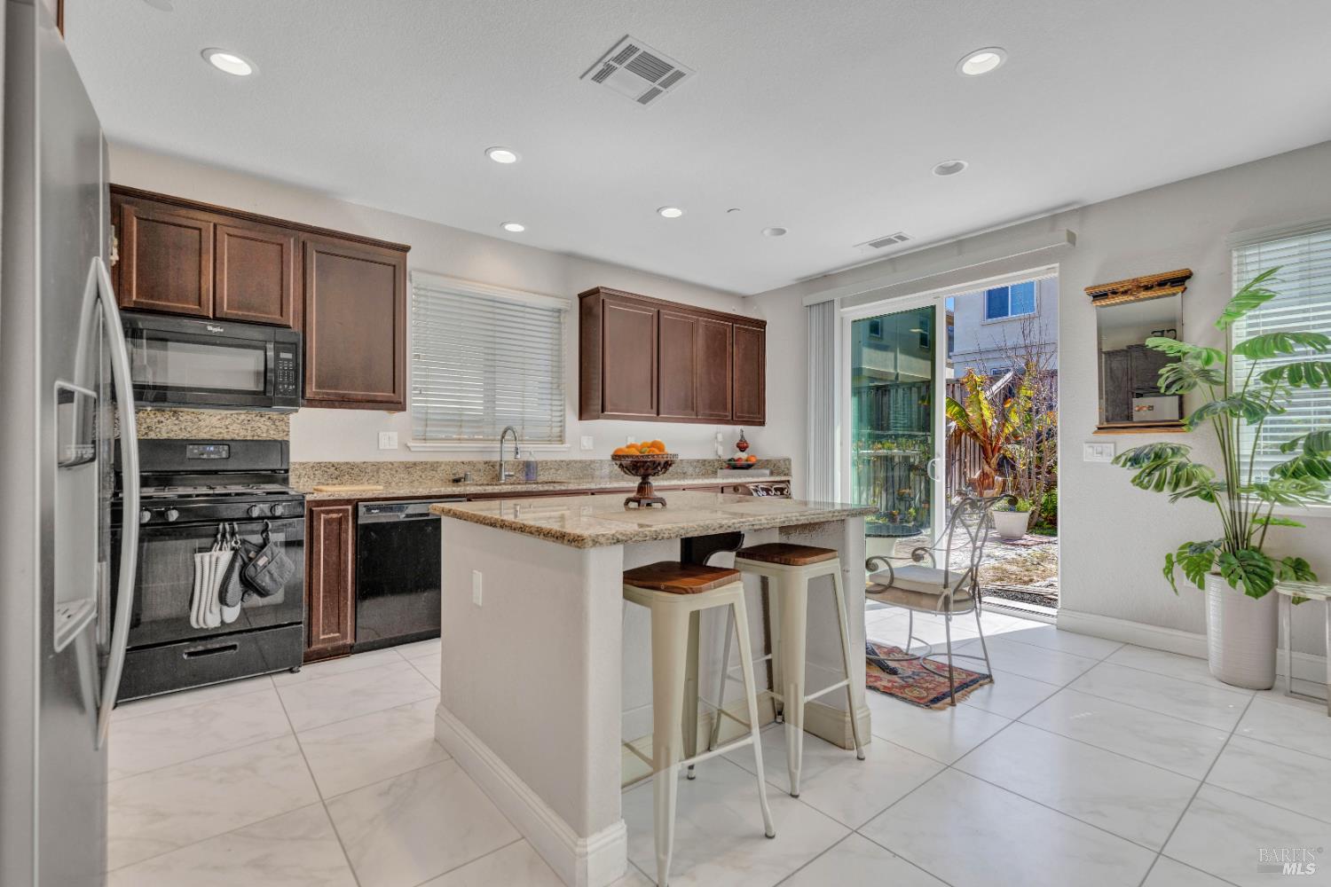 2861 Rio Seco Drive Bay Point, CA 94565 - Photo 15 of 45